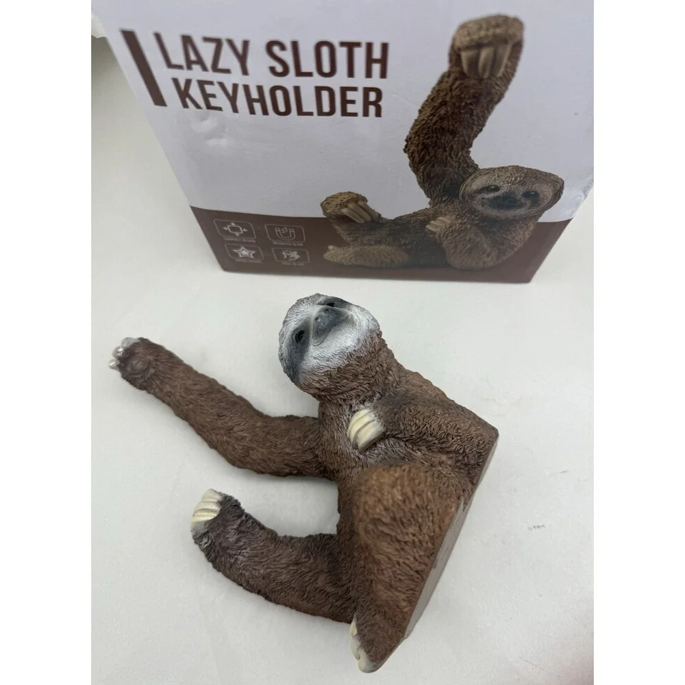 Magnetic Key Holder, Cute Magnetic Lazy Sloth Statue Keychain Securely Keep Keys
